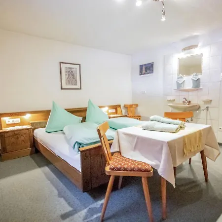 Christian By Interhome Apartman Pettneu am Arlberg